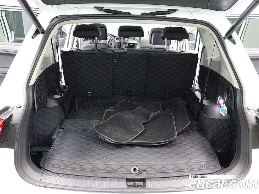 Volkswagen Tiguan 2.0 TSI Prestige, 2023