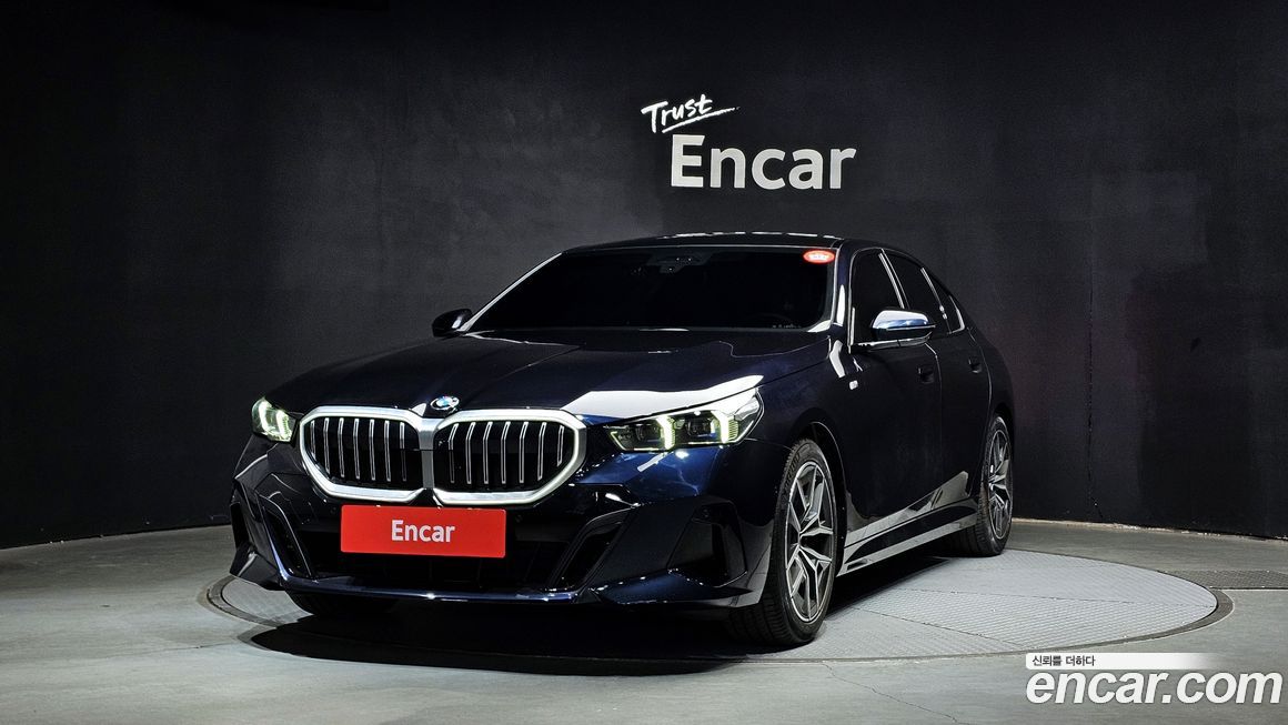 BMW 5-Series 520i M Sport, 2025