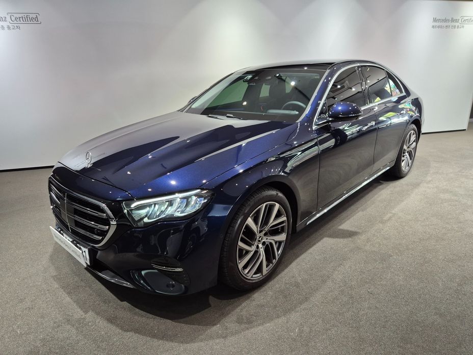 Mercedes-Benz E-Class E220d 4MATIC Exclusive, 2025