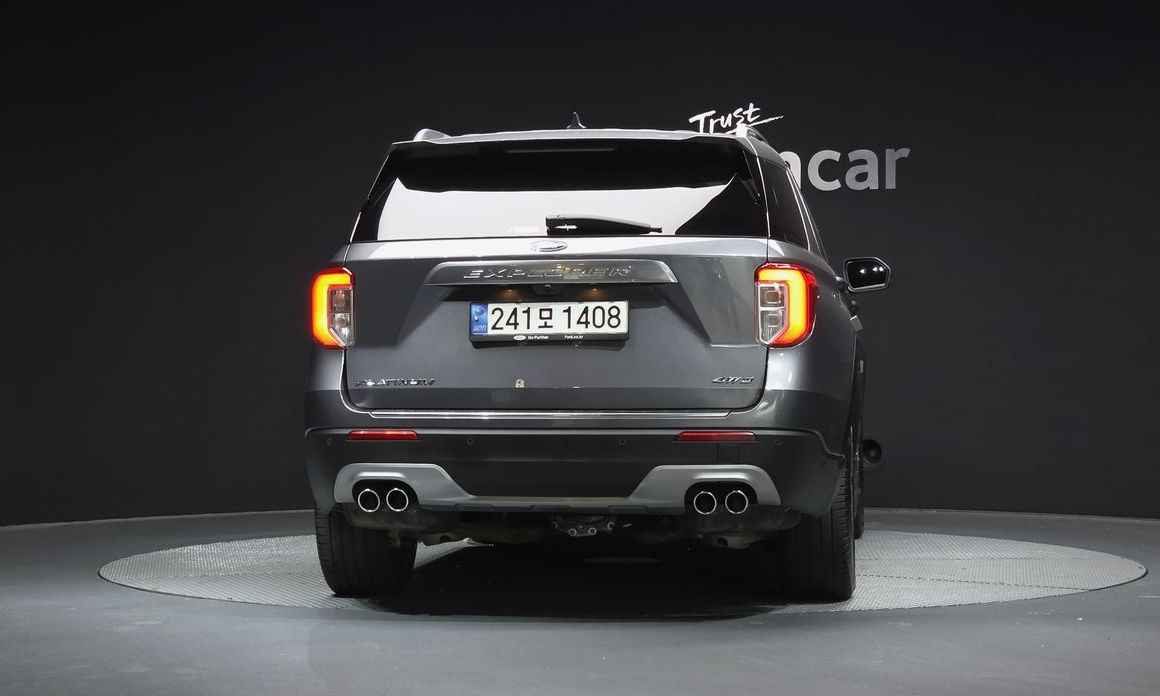 Ford Explorer 3.0 Platinum 4WD, 2022