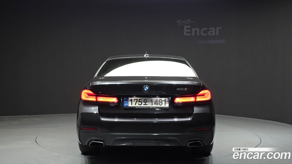 BMW 5-Series 520i M Sport, 2022