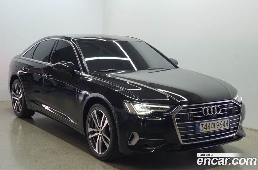 Audi A6 45 TFSI, 2023