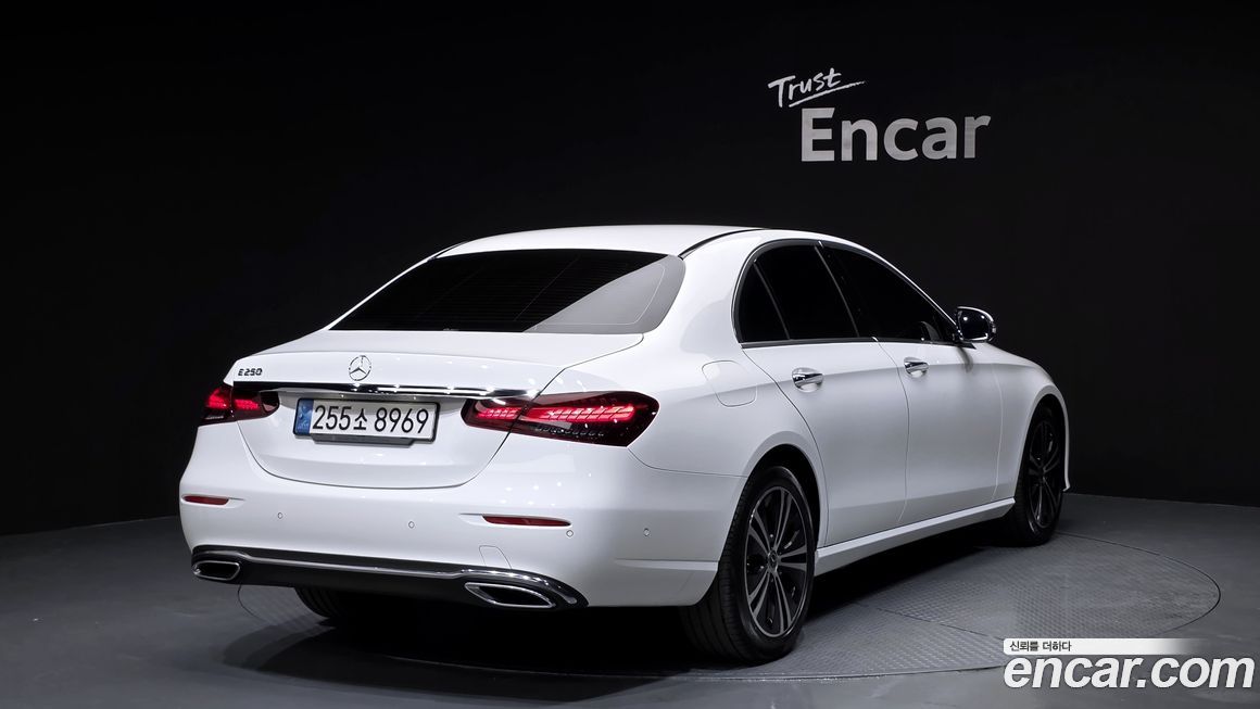Mercedes-Benz E-Class E250 Avantgarde, 2022
