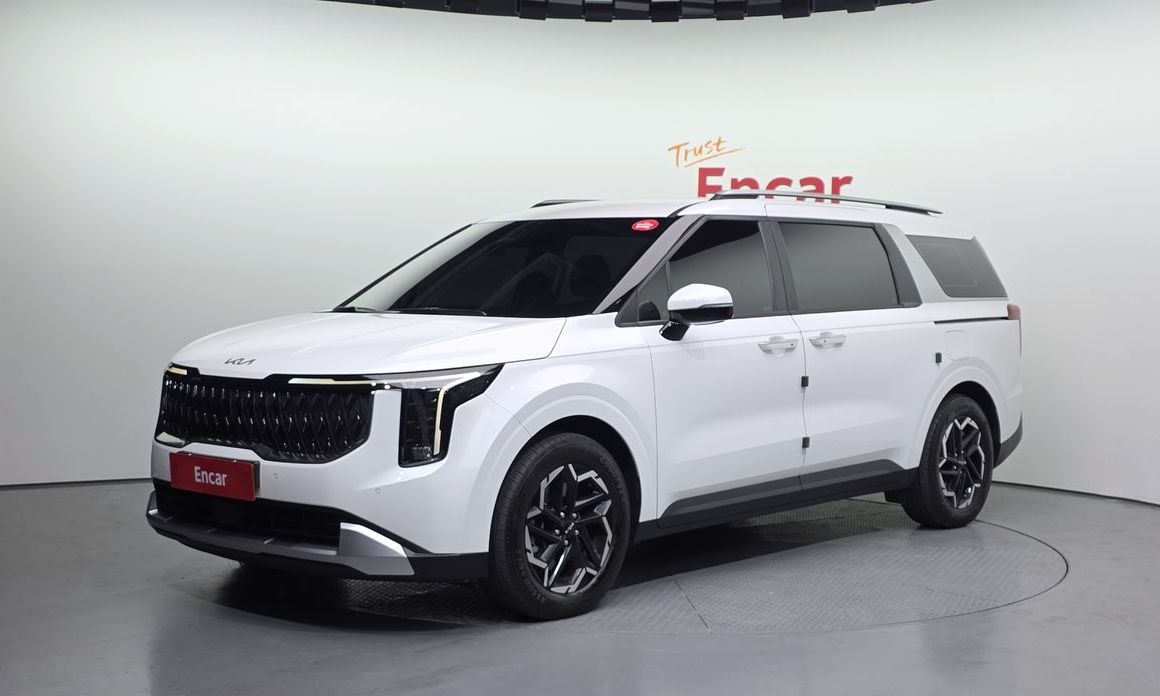 Kia Carnival 9-Seater Prestige, 2024