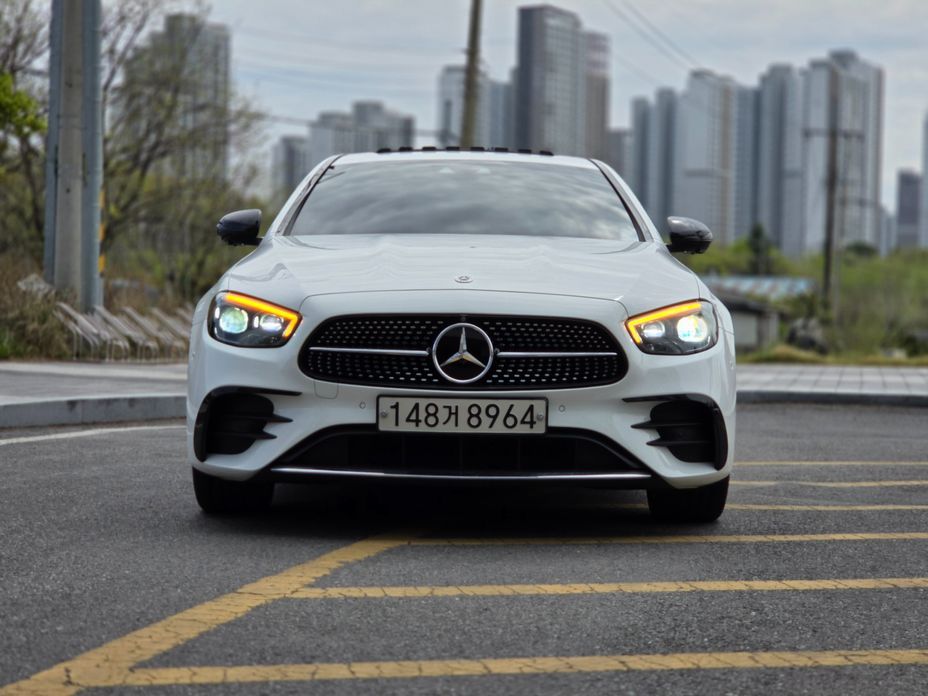 Mercedes-Benz E-Class E220d 4MATIC AMG Line, 2022
