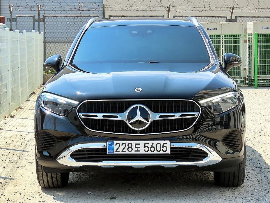 Mercedes-Benz GLC-Class GLC 300 4MATIC Avantgarde, 2025
