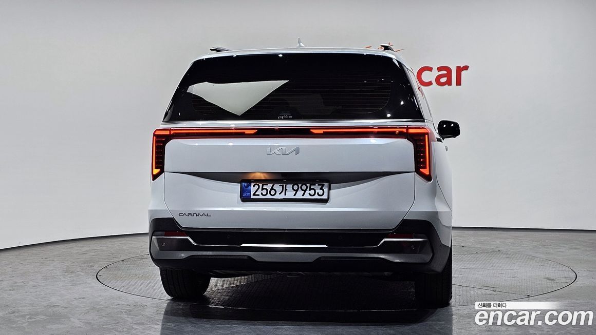 Kia Carnival 9-Seater Signature, 2025
