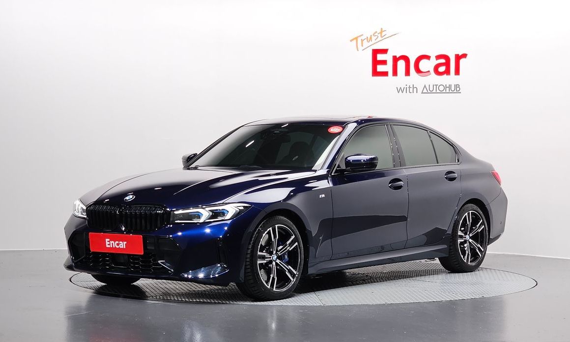 BMW 3-Series 320i M Sport, 2025