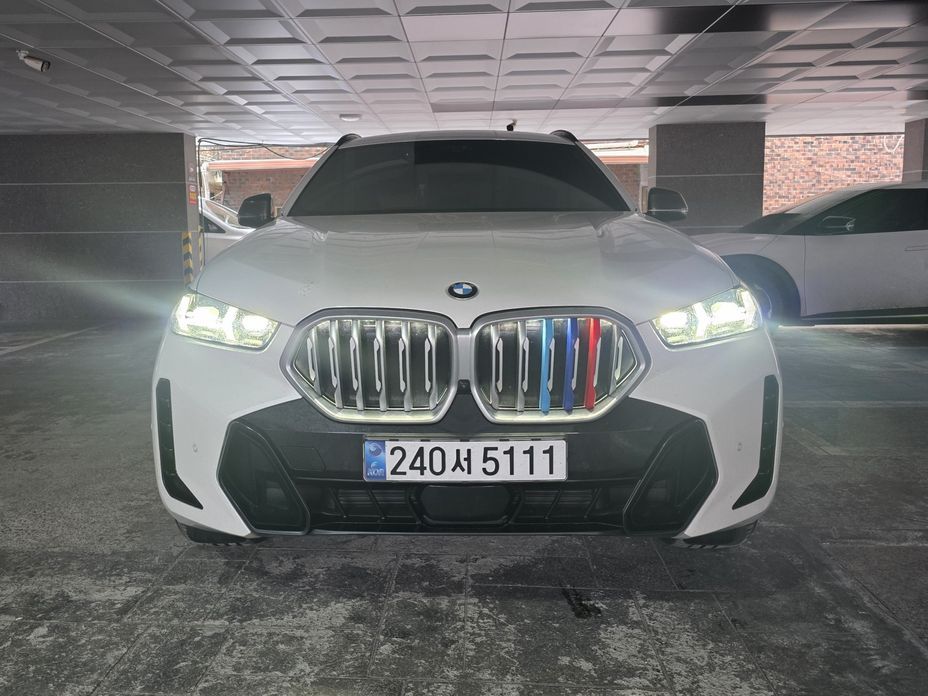 BMW X6 xDrive40i M Sport, 2024