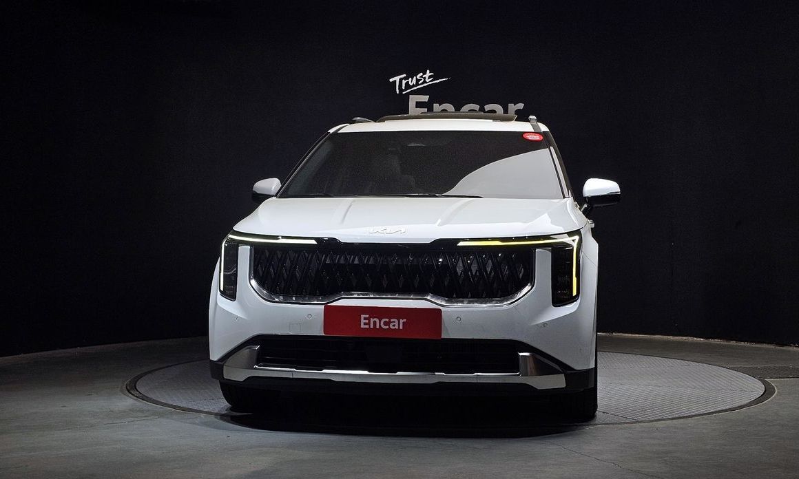 Kia Carnival 9-Seater Noblesse, 2024