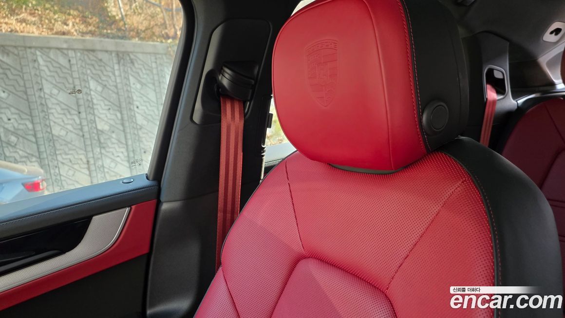 Porsche Cayenne 3.0, 2024