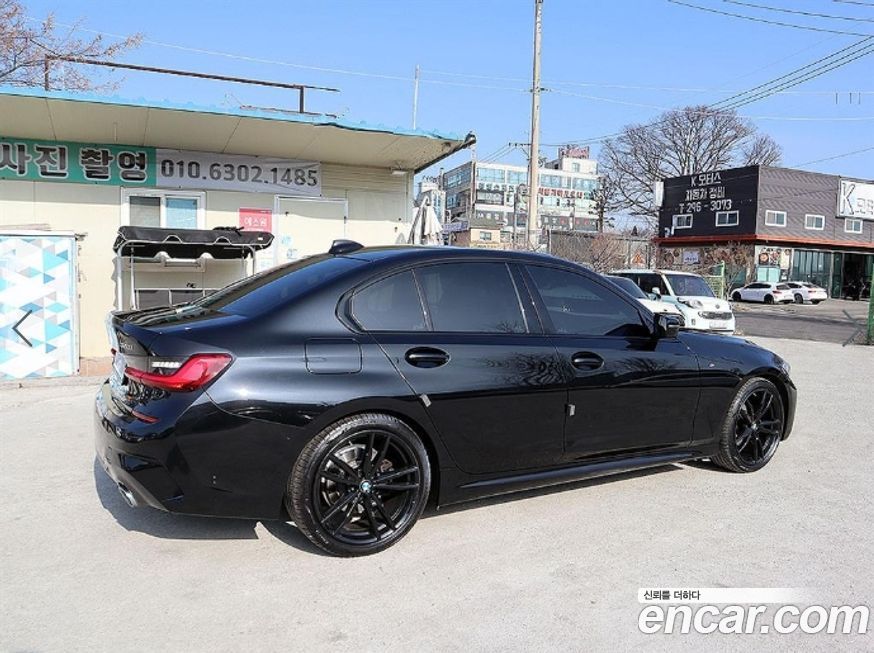 BMW 3-Series 320i M Sport, 2021