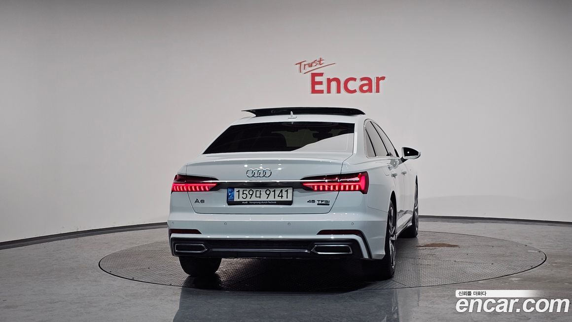 Audi A6 45 TFSI Quattro Premium, 2022
