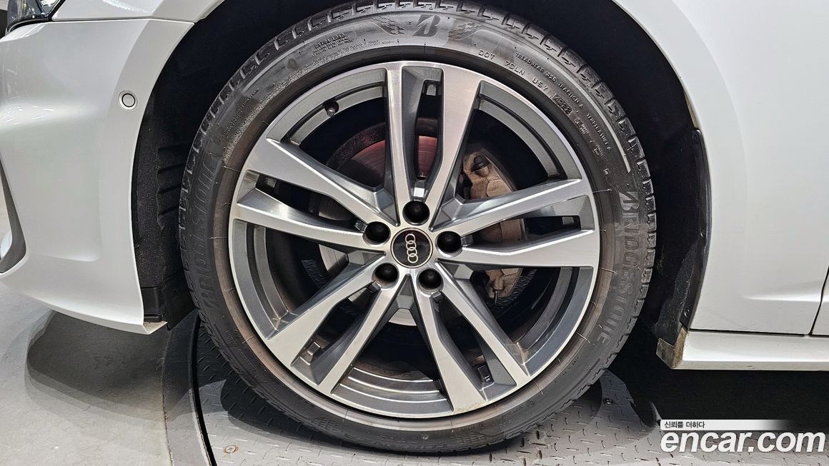 Audi A6 40 TDI Premium, 2023