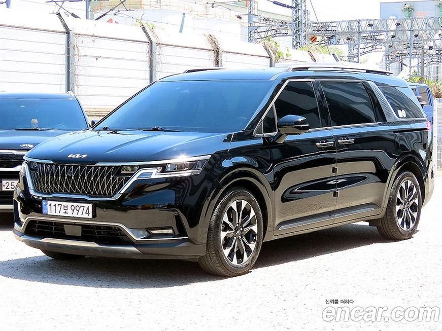 Kia Carnival 9-Seater Signature, 2023
