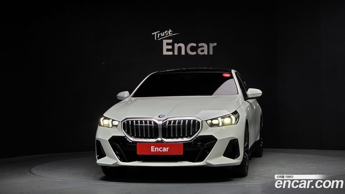 BMW 5-Series 530i xDrive M Sport, 2025