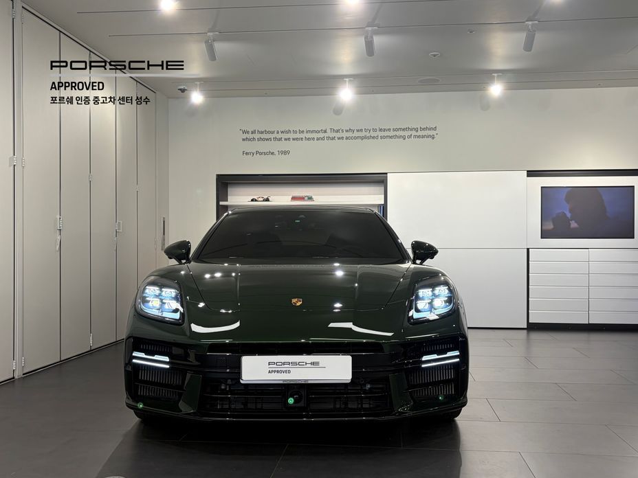 Porsche Panamera 4.0 GTS, 2025