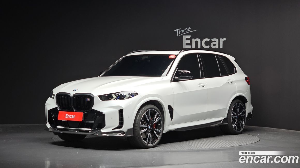 BMW X5 M60i, 2025