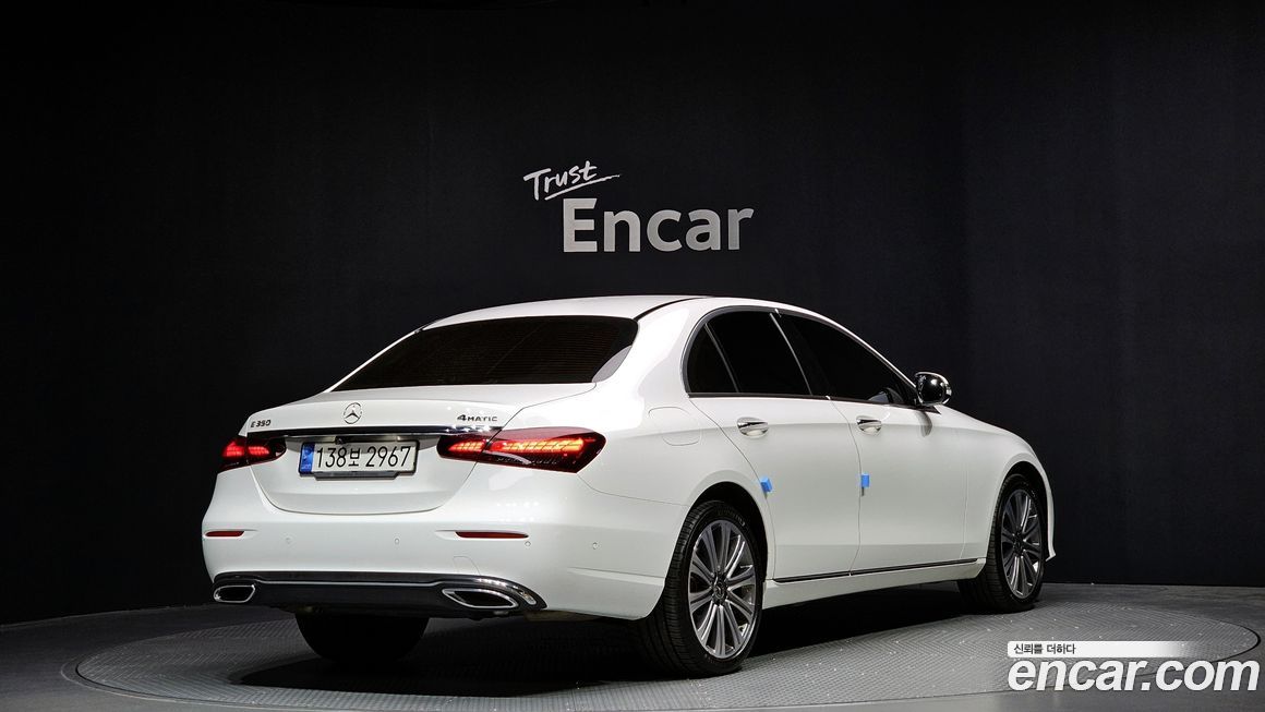 Mercedes-Benz E-Class E350 4MATIC Exclusive, 2023