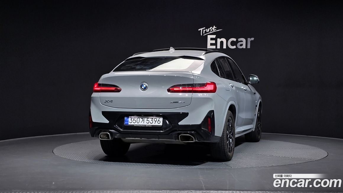 BMW X4 xDrive20i M Sport, 2022