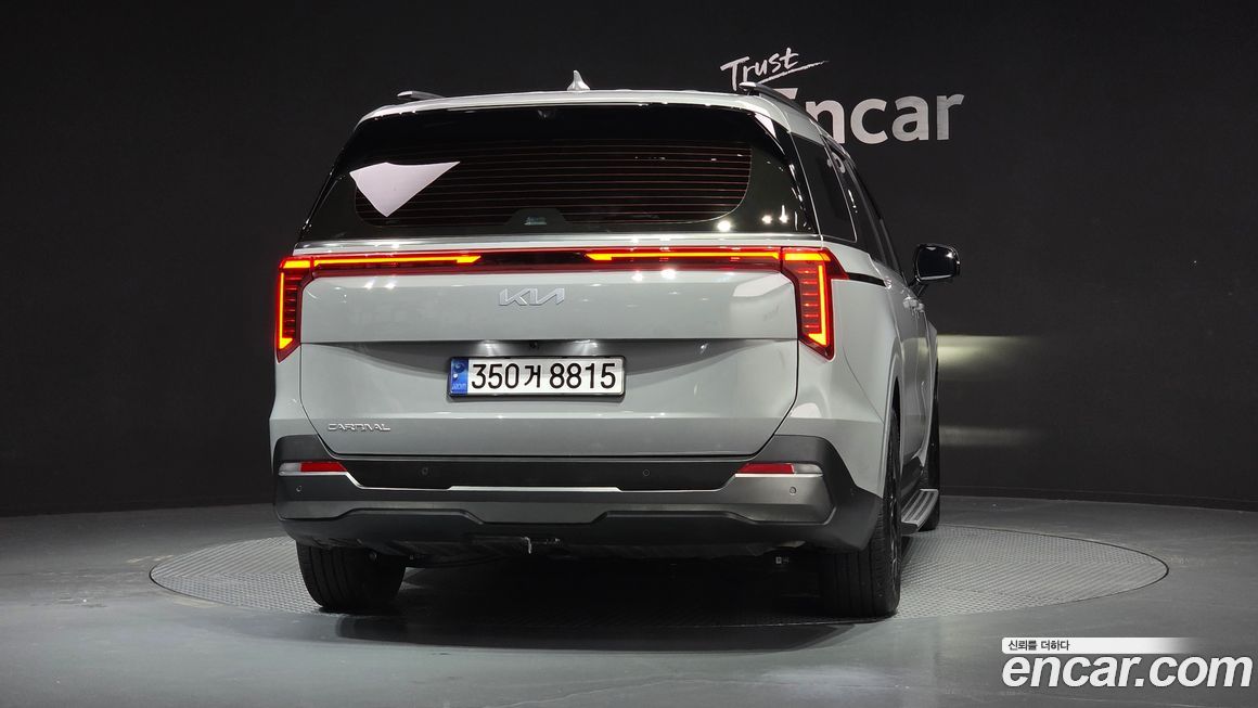 Kia Carnival 9-Seater Gravity, 2025