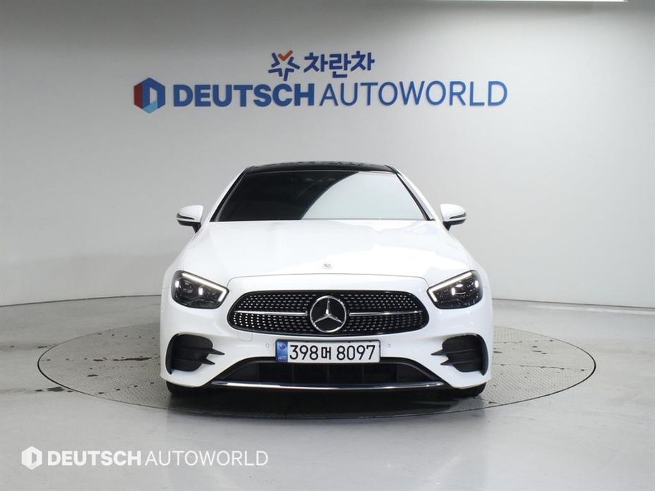 Mercedes-Benz E-Class E300d 4MATIC Coupe, 2022