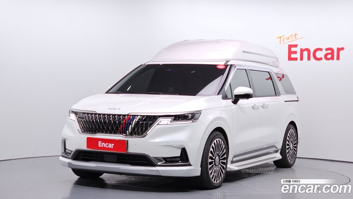 Kia Carnival 9-Seater Hi-Limousine, 2023