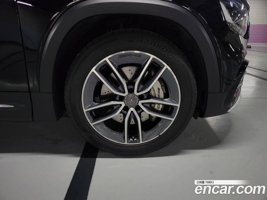 Mercedes-Benz GLB-Class AMG GLB35 4MATIC, 2025