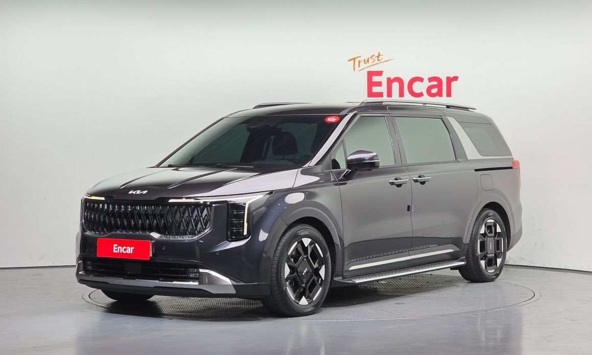 Kia Carnival 7-Seater Signature, 2024