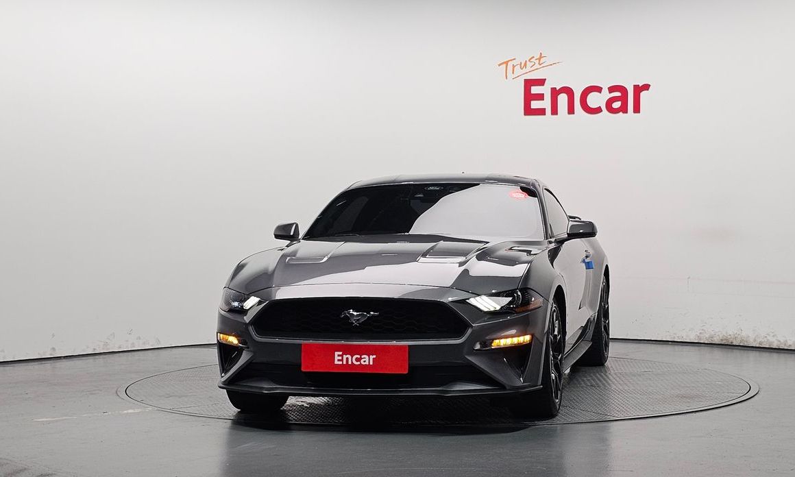 Ford Mustang Coupe, 2022