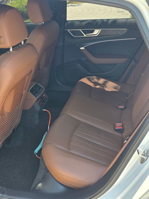 Audi A6 40 TDI Premium, 2022
