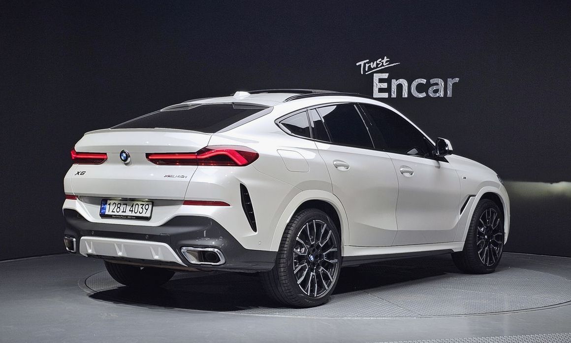 BMW X6 xDrive40i M Sport, 2024