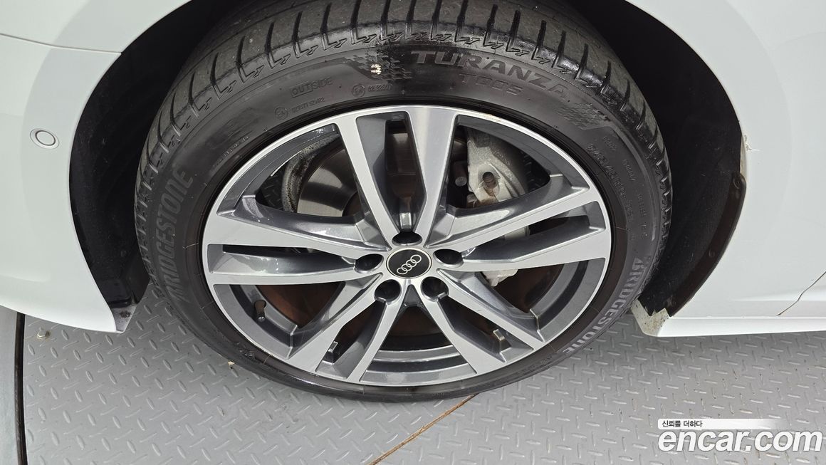 Audi A6 40 TDI Premium, 2022