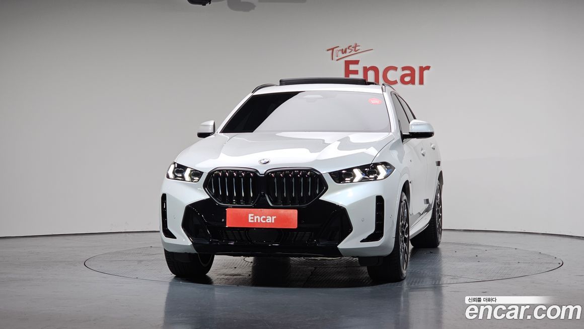 BMW X6 xDrive40i M Sport, 2025