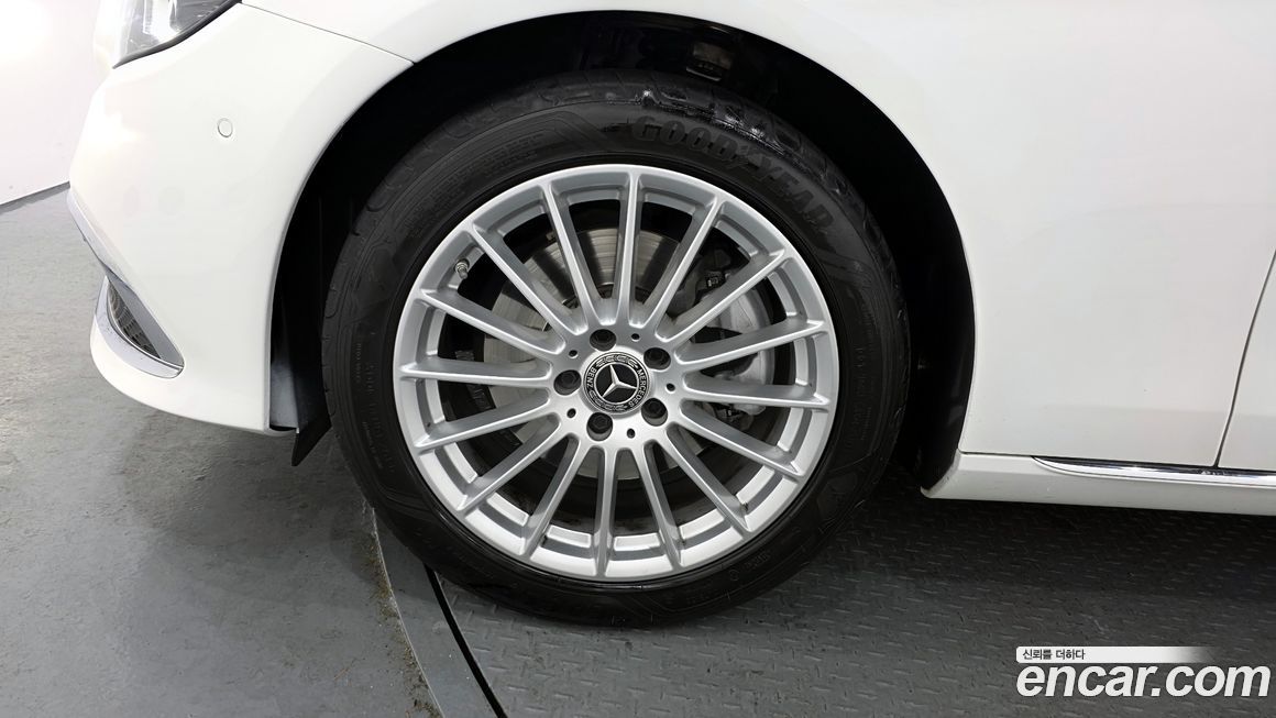 Mercedes-Benz E-Class E250 Exclusive, 2022