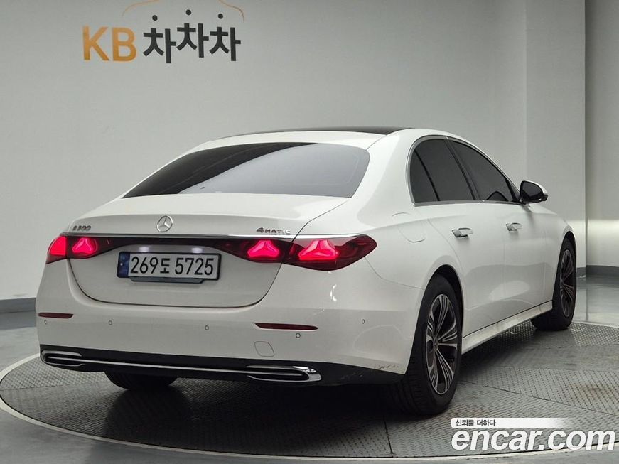 Mercedes-Benz E-Class E200 Avantgarde, 2024