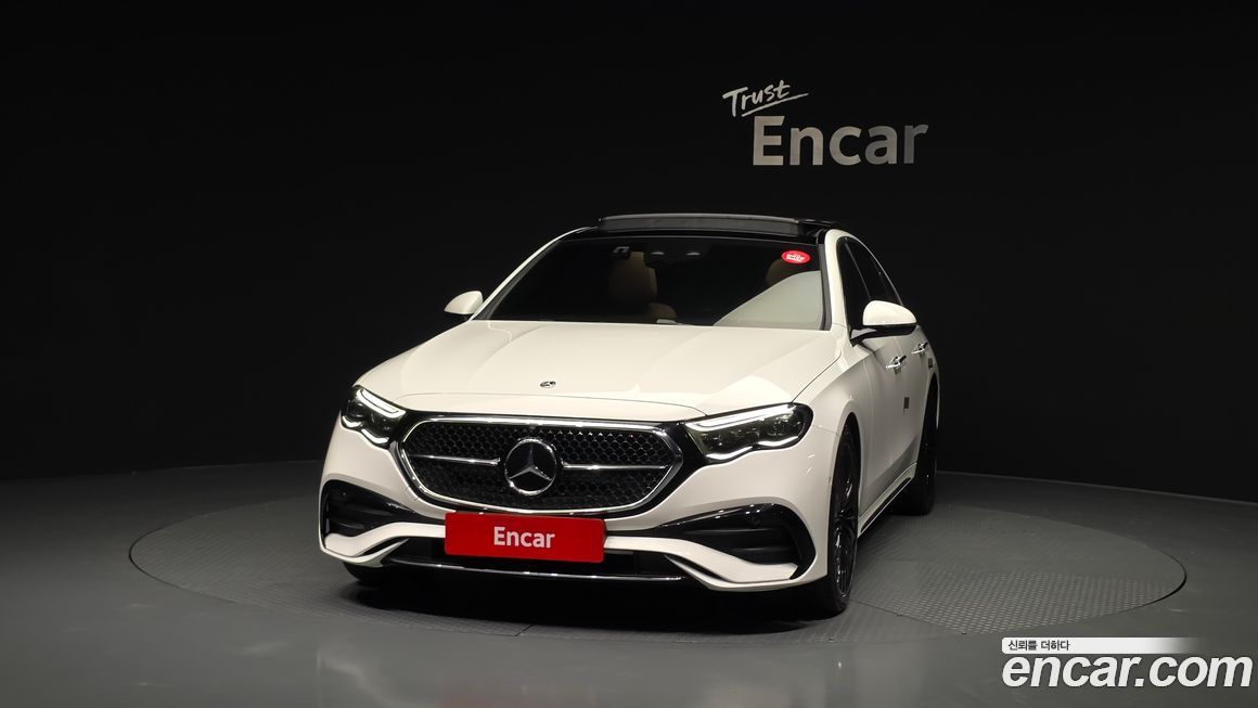 Mercedes-Benz E-Class E300 4MATIC AMG Line, 2025