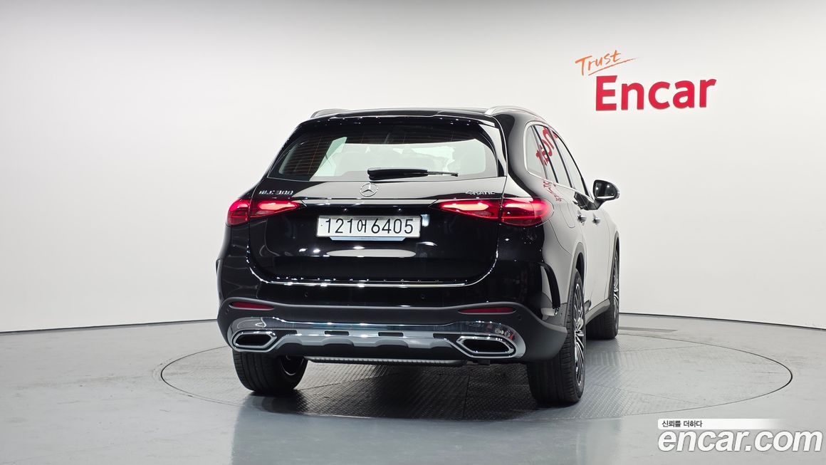 Mercedes-Benz GLC-Class GLC300 4MATIC AMG Line, 2026