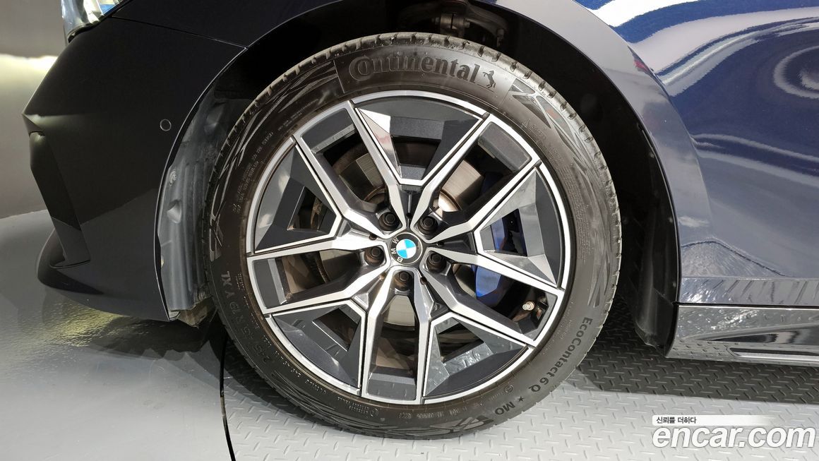 BMW 5-Series 520i M Sport, 2024