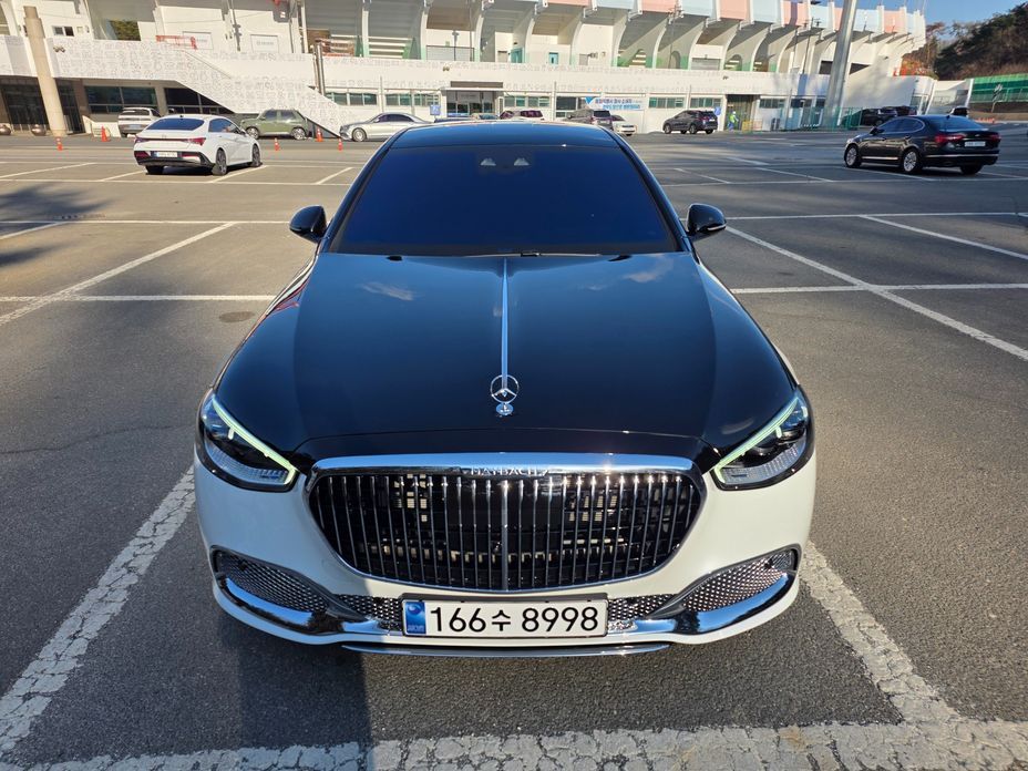 Mercedes-Benz S-Class Maybach S580 4MATIC, 2024