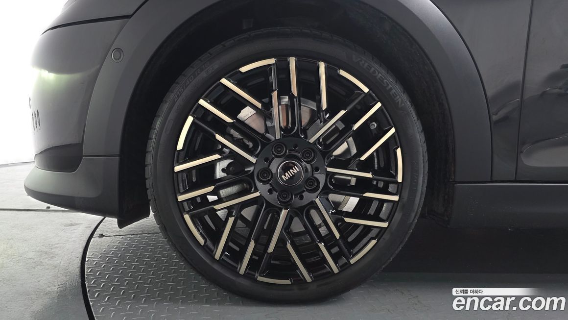 Mini Cooper 5 Door Favoured, 2025