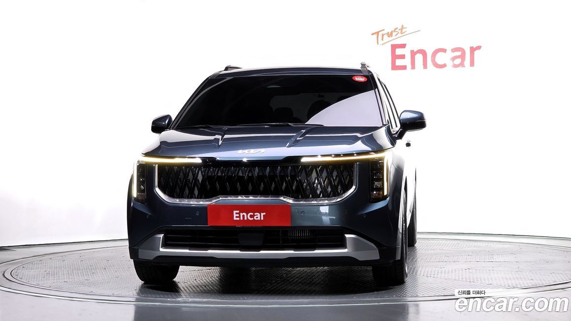 Kia Carnival 9-Seater Prestige, 2024