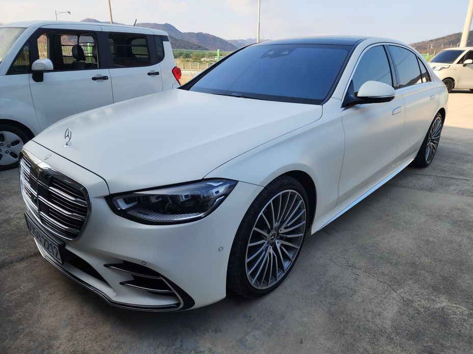 Mercedes-Benz S-Class S500L 4MATIC, 2023