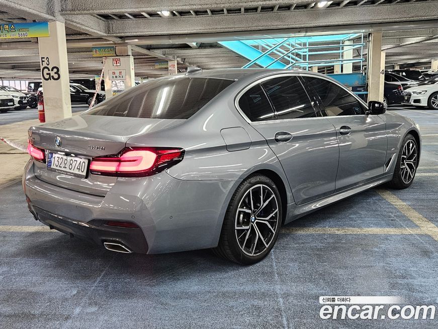 BMW 5-Series 530i xDrive M Sport Package, 2023