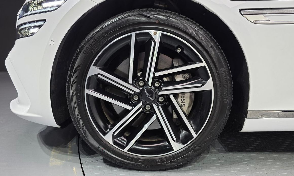 Genesis G80 Gasoline 2.5 Turbo AWD, 2025