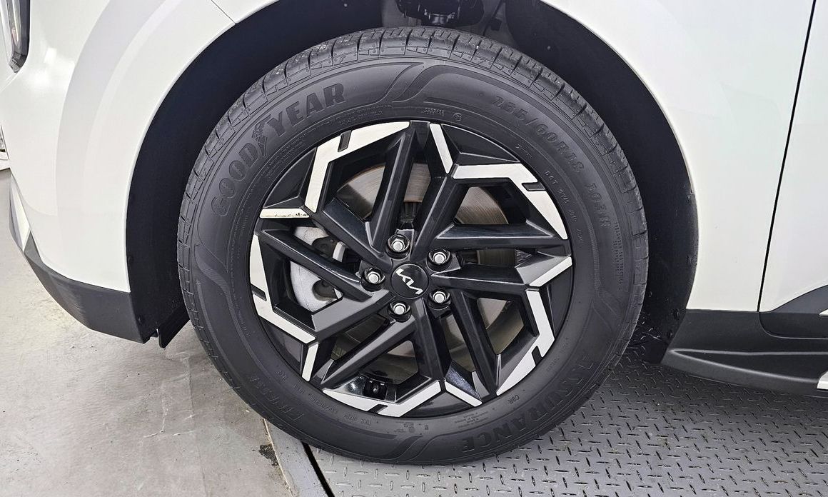Kia Carnival 9-Seater Noblesse, 2025