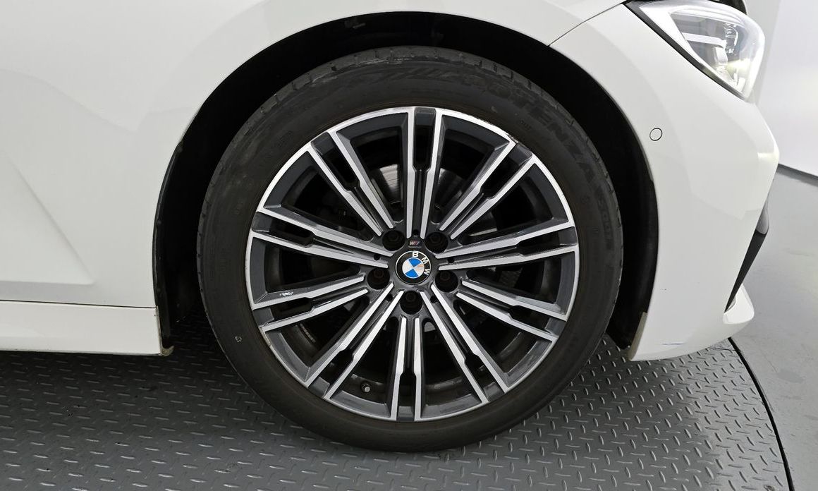 BMW 3-Series 320i M Sport, 2022