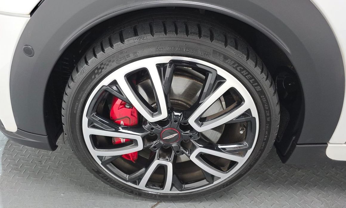 Mini Cooper JCW, 2024