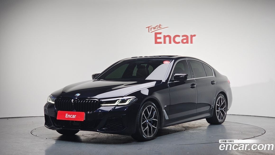 BMW 5-Series 530i xDrive M Sport Package, 2023