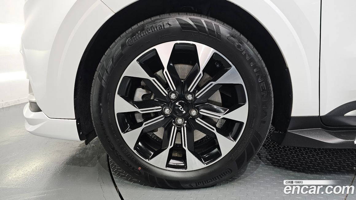 Kia Carnival 7-Seater Signature, 2023